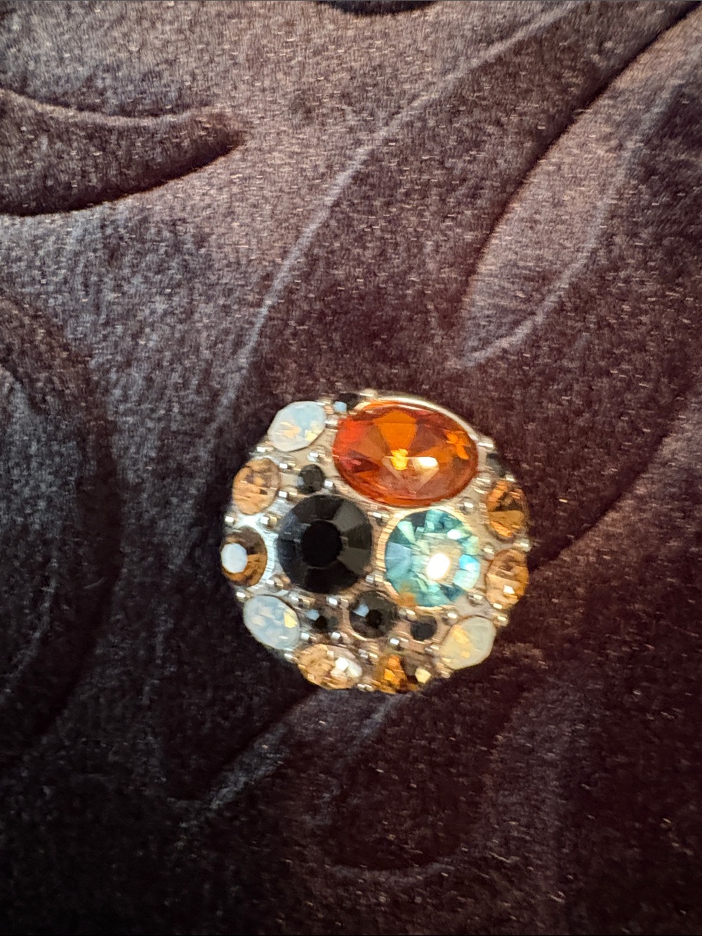 Beautiful 🤩 Magnolia & Vine Multicolor Crystal Cluster Snap - 18 MM